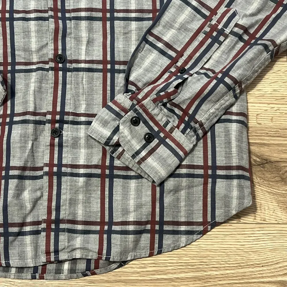 Banana Republic Men’s Grey Red Blue Plaid Camden Fit Button Up Size Medium (A34)